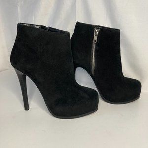le chateau Suede Platform Ankle Boots Size 6 Black